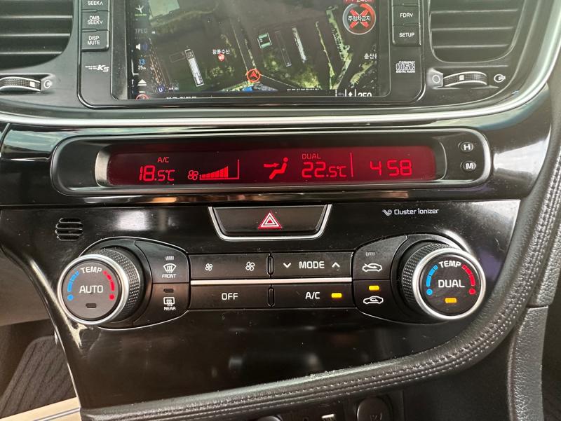 ɼ8