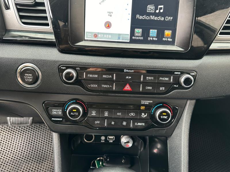 ɼ7