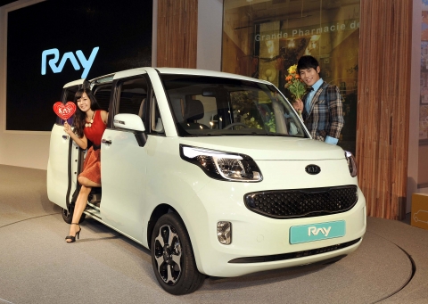 �����, �Ű��� �̴� CUV ������(RAY)�� ���