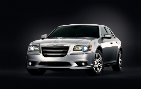 ũ���̽���, The New 300C ���� �����Ǹ� �ǽ�