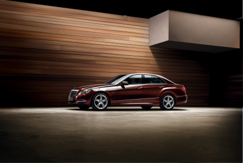 �޸�������-����, ���� ���׷��̵� E300 �������Ǽǽ� ���