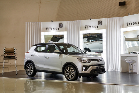 �ֿ��ڵ���, ��Very New TIVOLI�� ���� ���