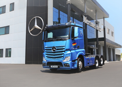 ���ӷ� Ʈ�� �ڸ���, �޸�������-���� ��Ʈ�ν� 2653LS 6x2 Ŭ��...