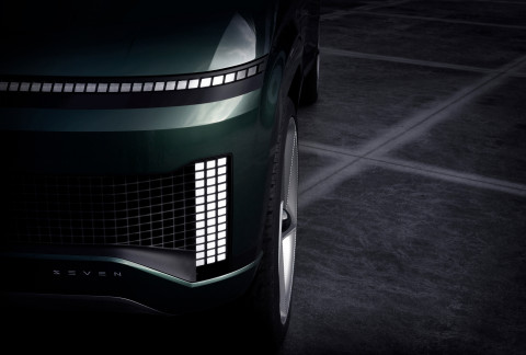 �����ڵ���, ���� SUV �ܼ�Ʈī �����졯 Ƽ�� �̹��� ���� ����