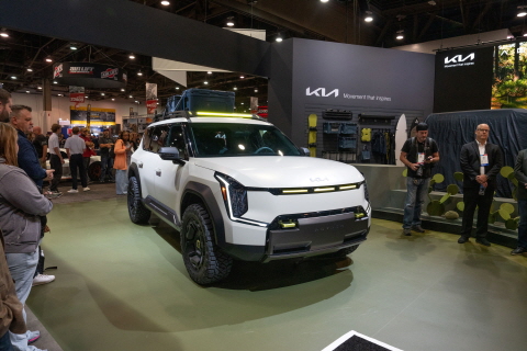 ���, �ƿ����� �ܼ�Ʈī EV9 ��庥ó��PV5 ���˴� ����